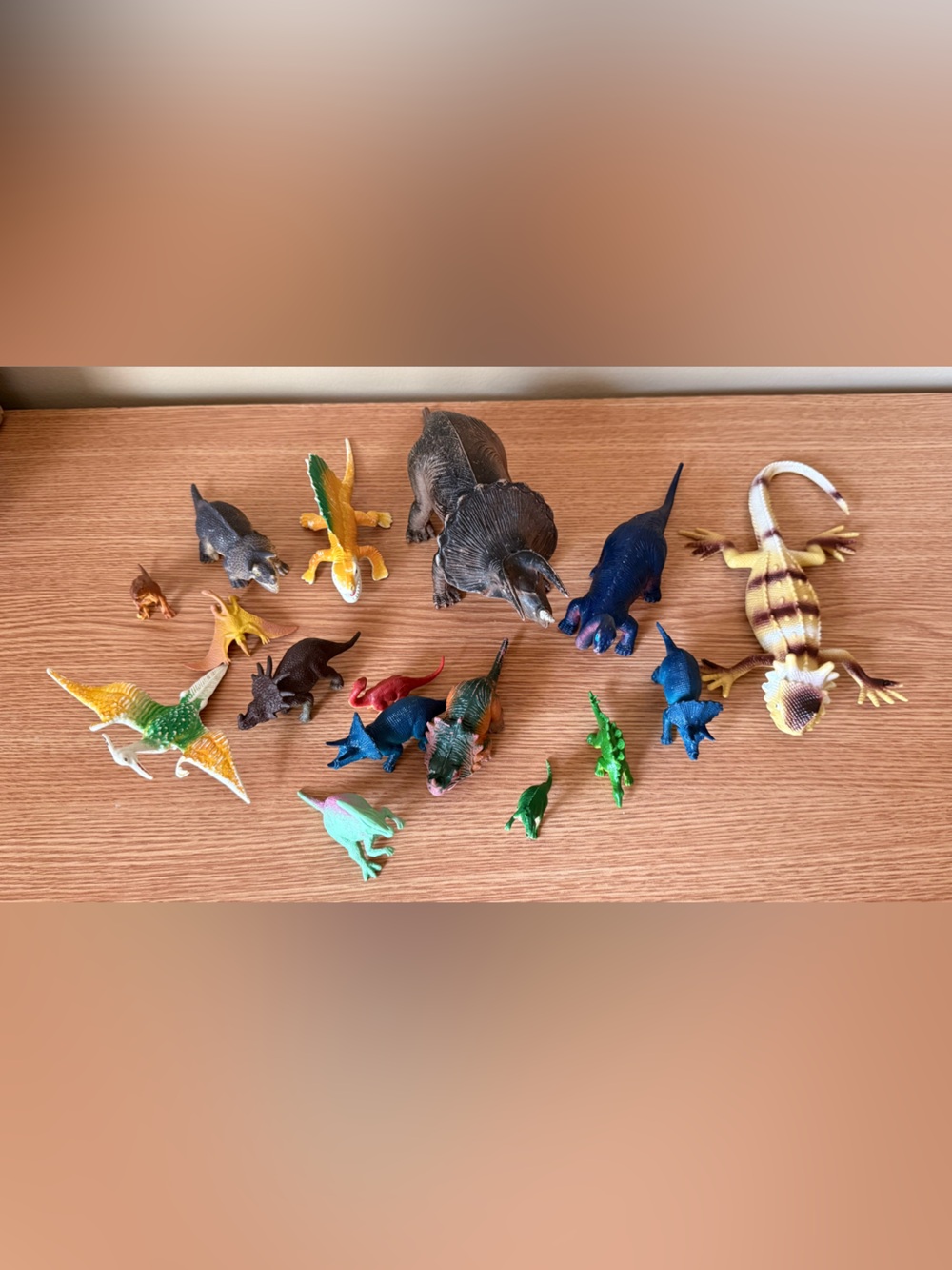 Figures
Assorted Plastic Dinosaur and Reptile Toy